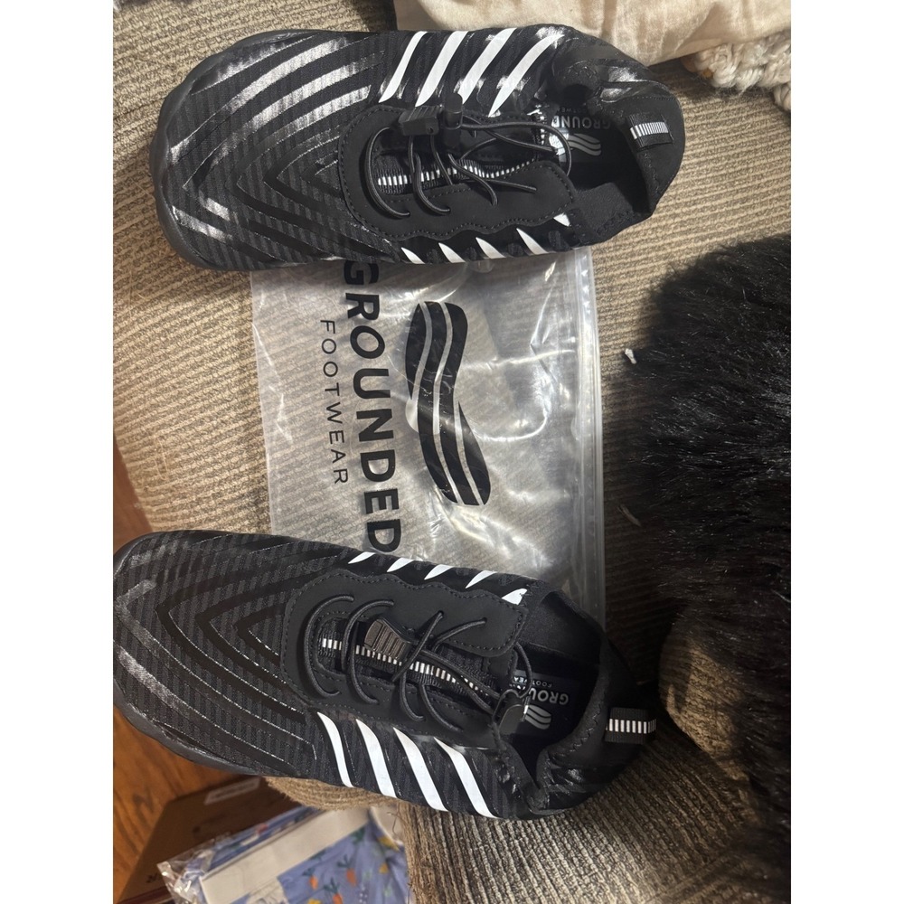 Grounded Footwear Barefoot Water Shoes Black White Striped Mens 7.5 Womens 9
